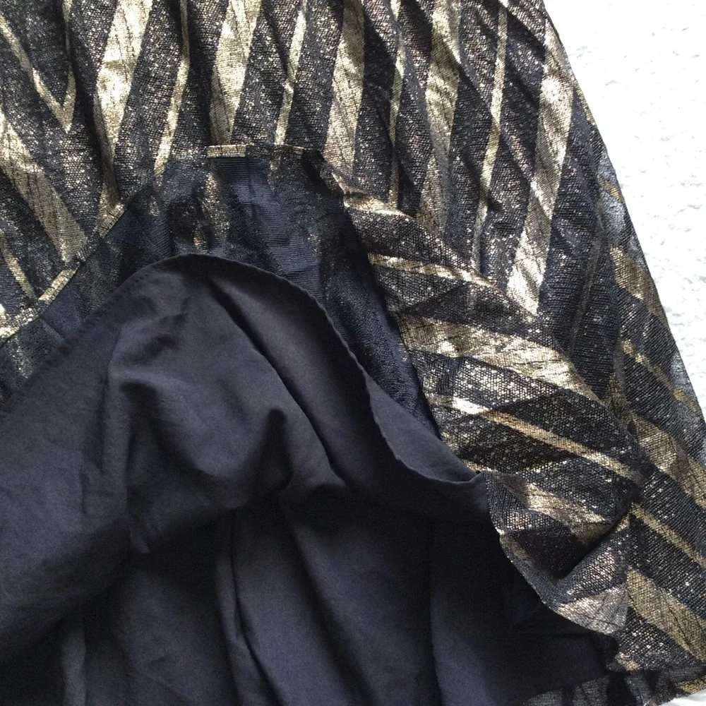 NWOT Zara High Waisted Pleated Metallic Skirt